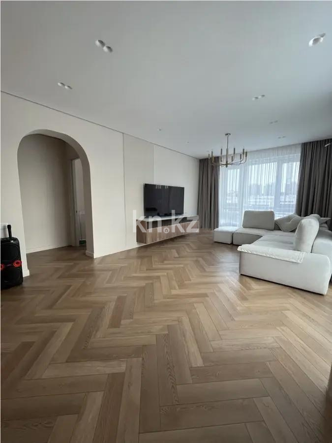 Продажа 4-комнатной квартиры, 142 м² в Астане