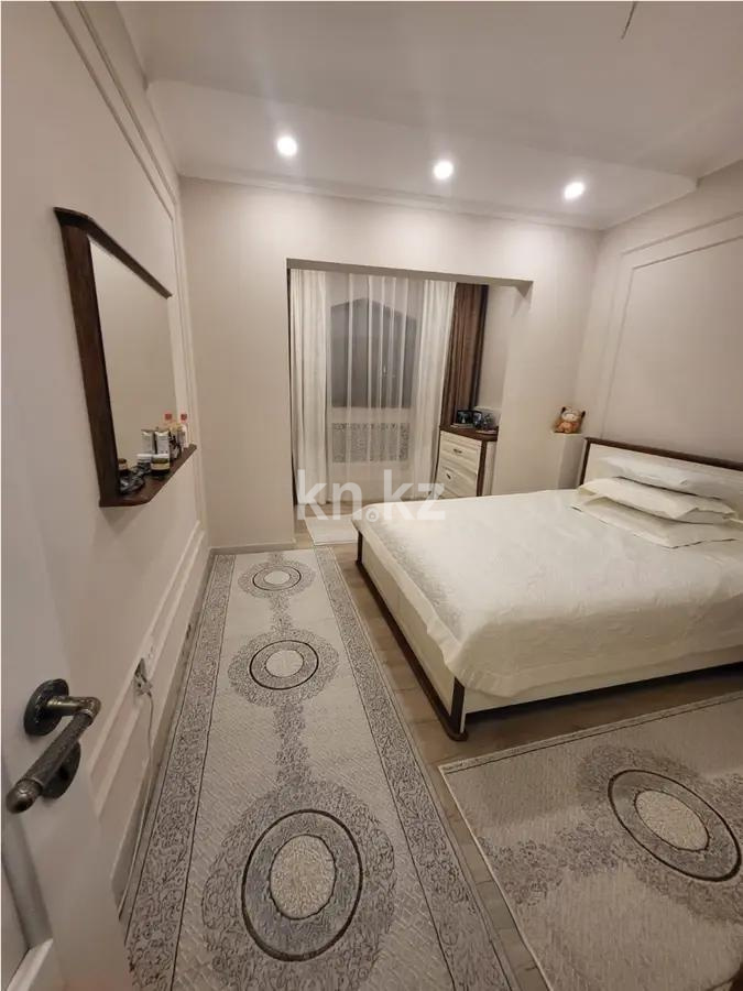 Продажа 2-комнатной квартиры, 56 м², мкр-н Аксай-4, дом  83 в Алматы - фото 3