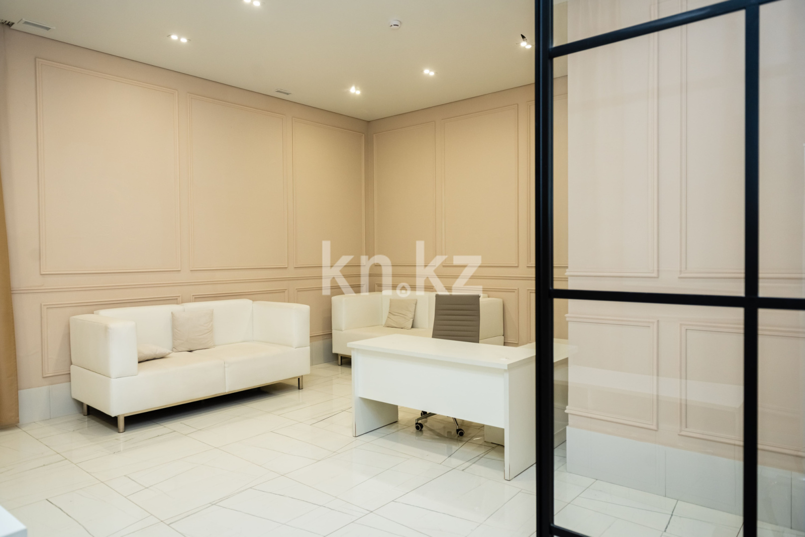 Продажа , 300 м², ул. Муканова, дом  53 в Караганде - фото 17