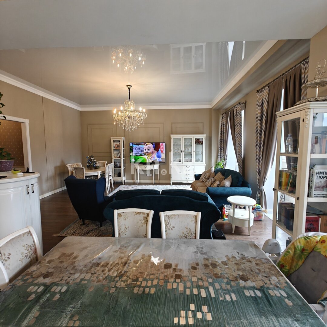 Продажа 4-комнатной квартиры, 148.3 м² в Алматы - фото 2