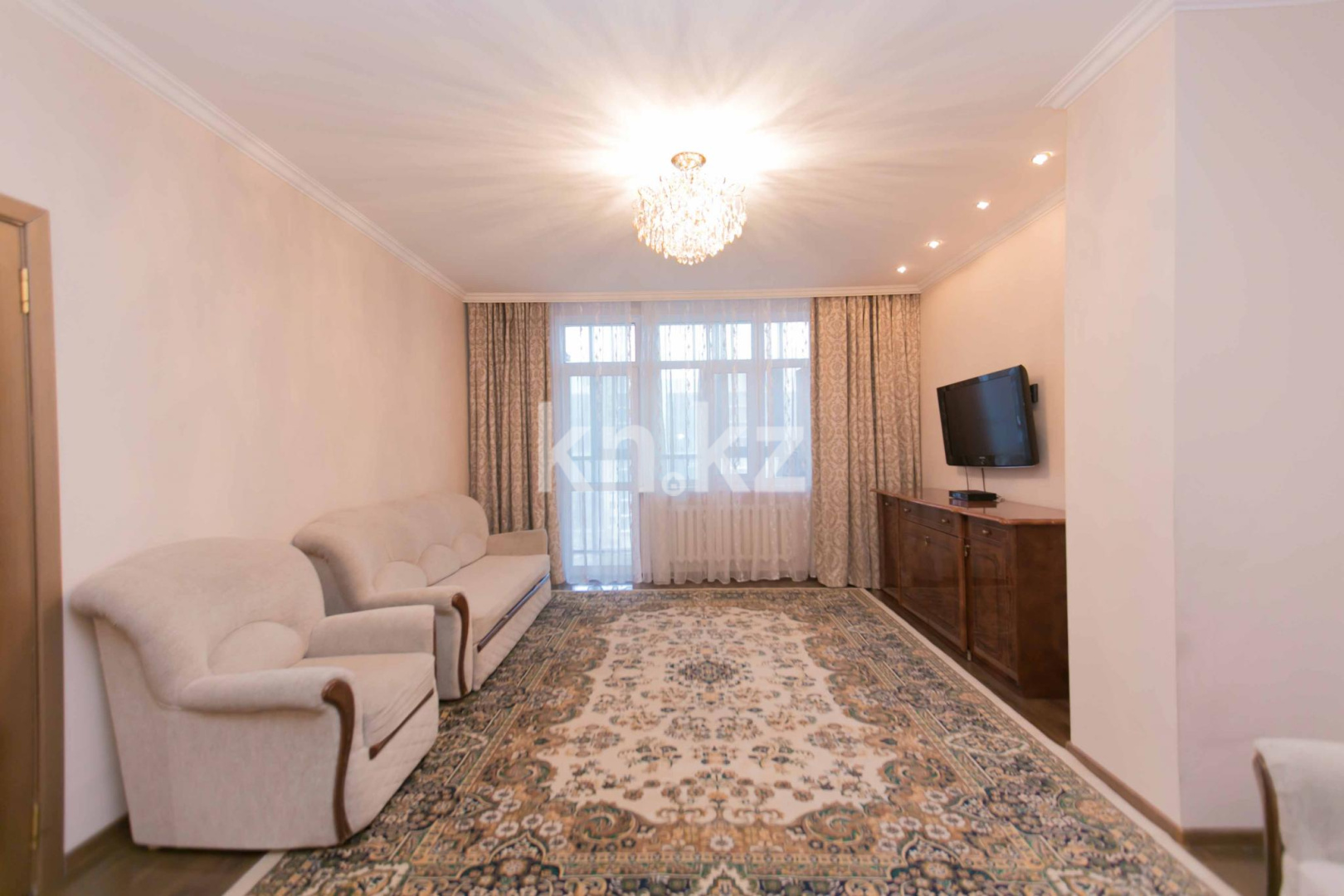 Аренда 2-комнатной квартиры посуточно, 90 м², ул. Сарайшык, дом  34 - ул. Акмешит в Астане - фото 2