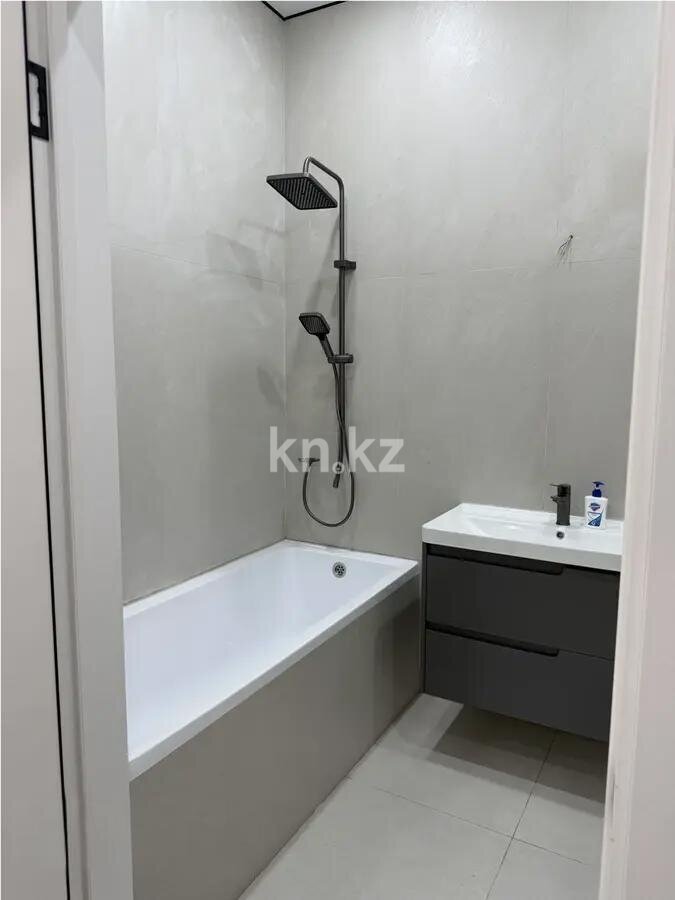 Продажа 2-комнатной квартиры, 60.8 м² в Алматы - фото 4