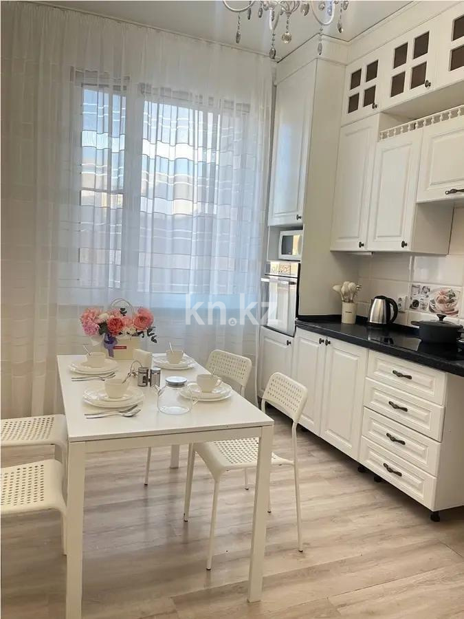 Продажа 3-комнатной квартиры, 81 м², пр. Улы Дала, дом  54 в Астане - фото 4