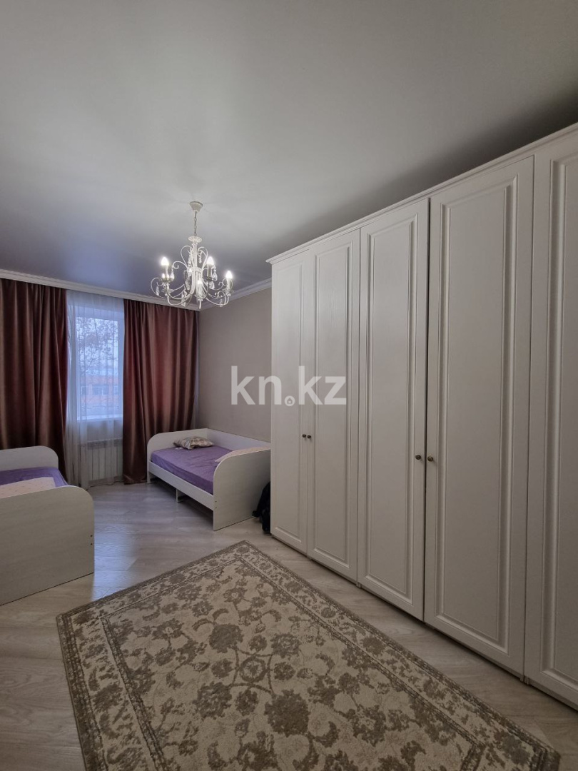 Продажа 3-комнатной квартиры, 85 м², Сакена Сейфуллина, дом  10 в Караганде - фото 6