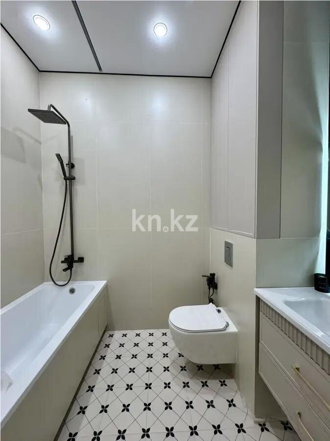 Продажа 4-комнатной квартиры, 140 м² в Астане - фото 10