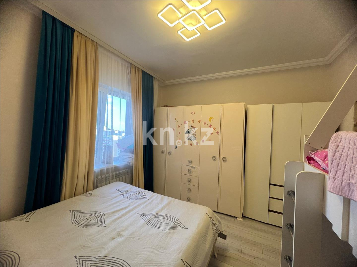 Продажа 2-комнатной квартиры, 53 м², пр. Шахтеров, дом  52б в Караганде - фото 2