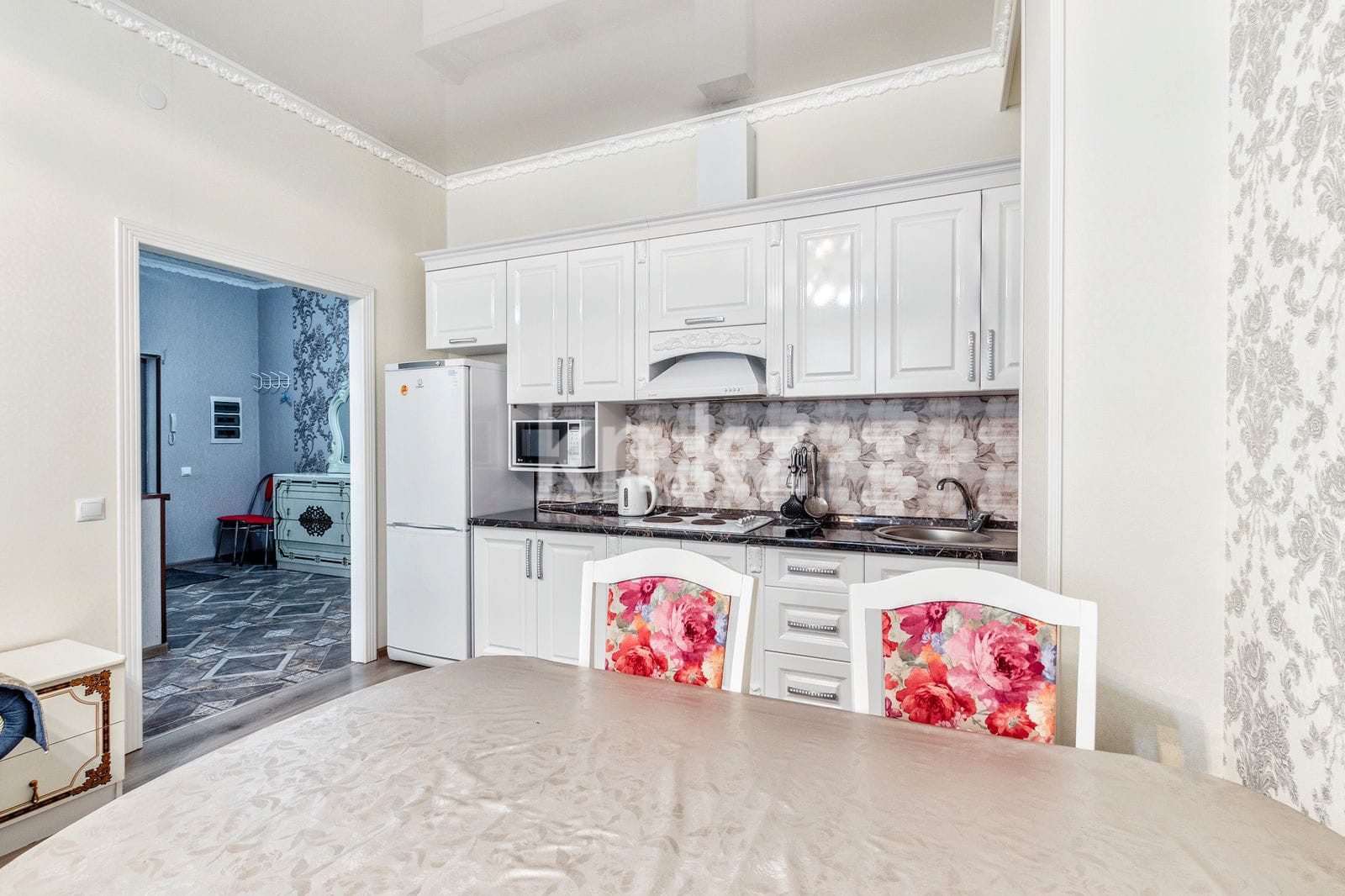 Аренда 2-комнатной квартиры посуточно, 56 м², пр. Сарыарка, дом  5/1 - ул. Кенесары в Астане - фото 2