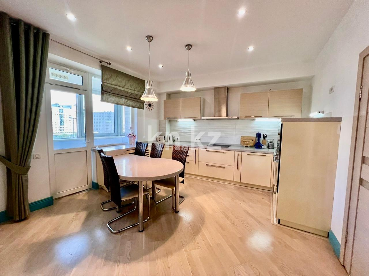 Продажа 3-комнатной квартиры, 190 м², ул. Достык, дом  13 - ул. Кенесары в Астане - фото 5