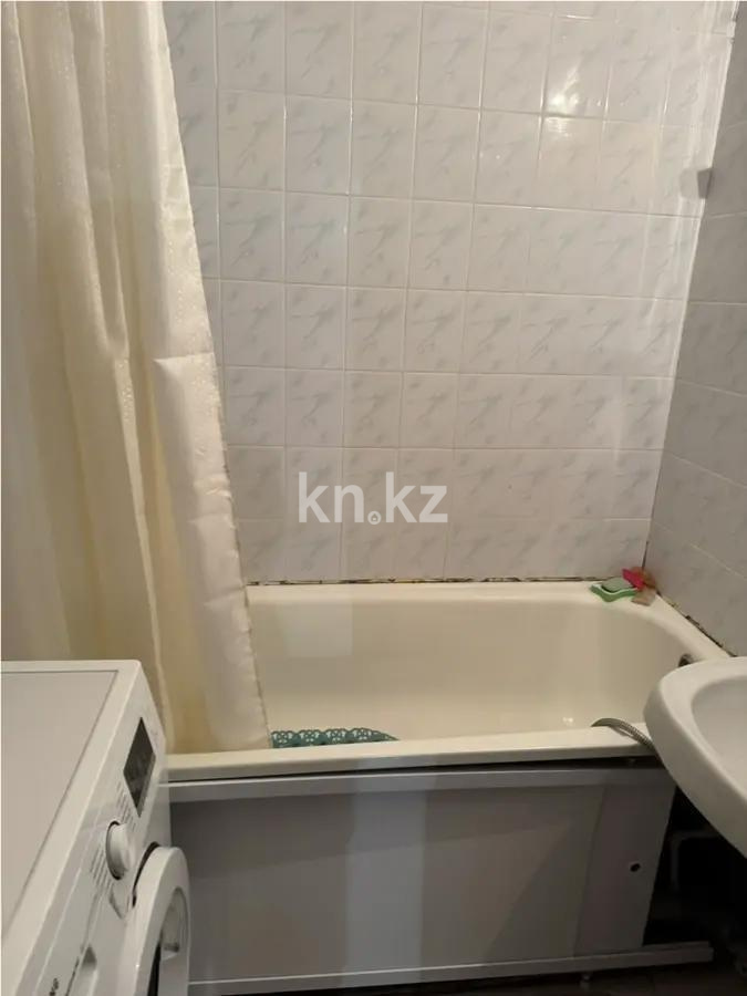 Продажа 2-комнатной квартиры, 52 м², ул. Язева, дом  8 в Караганде - фото 4