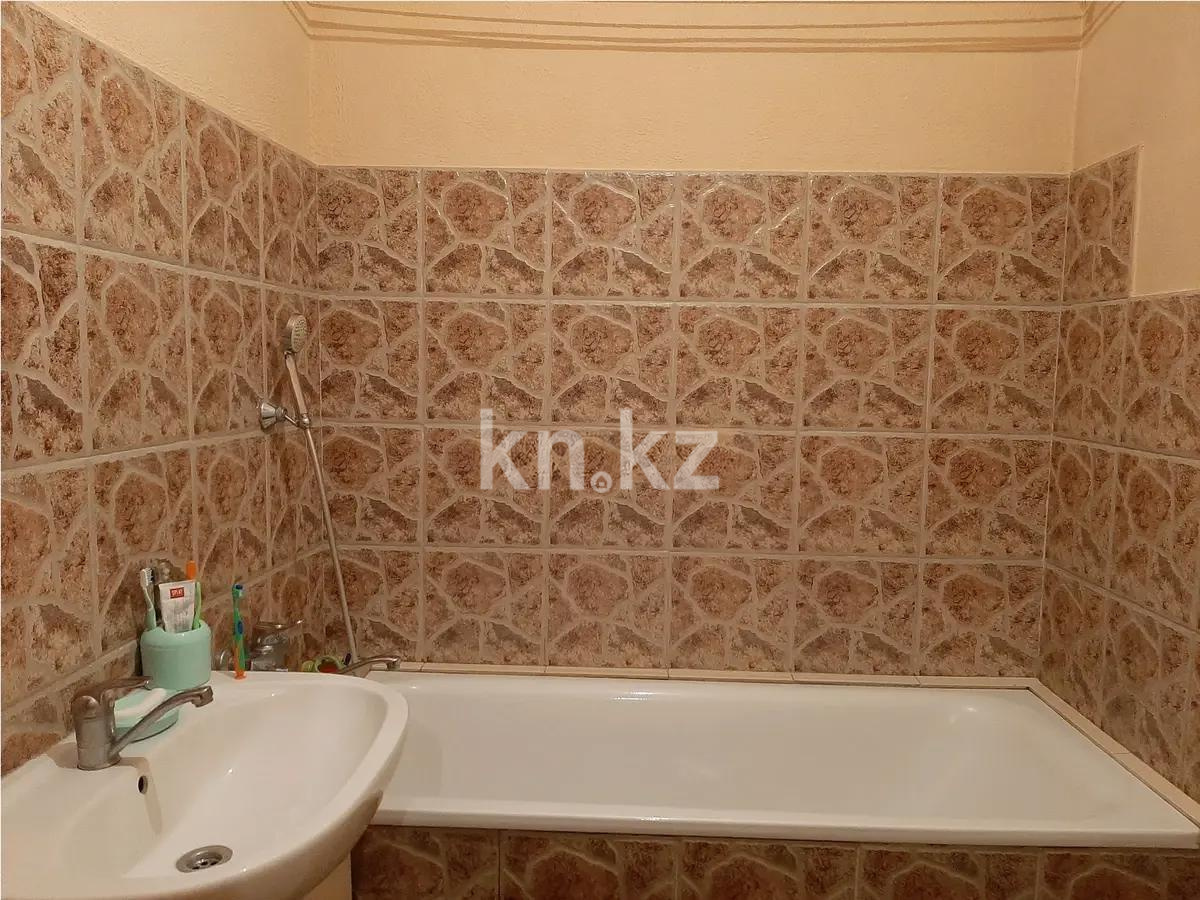 Продажа 3-комнатной квартиры, 63 м², ул. Каримова, дом  50 в Алматы - фото 7