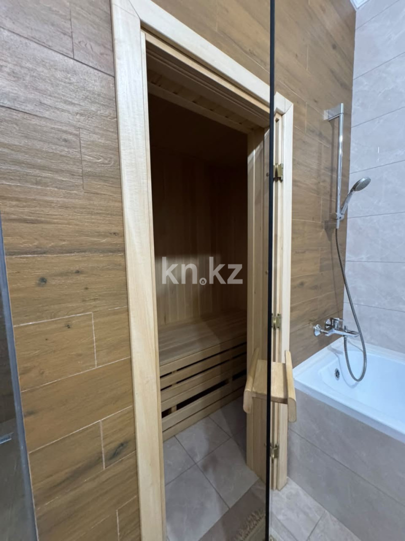 Продажа 4-комнатной квартиры, 153 м² в Астане - фото 15