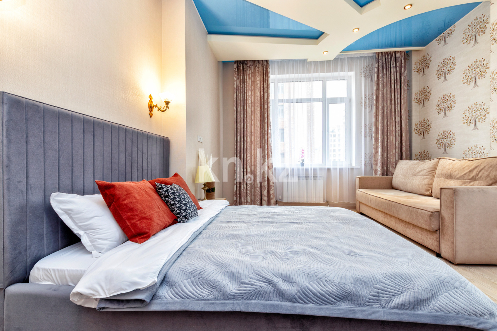 Аренда 3-комнатной квартиры посуточно, 130 м², ул. Керей, Жанибек хандар, дом  14/2 - ул. Сауран в Астане - фото 2