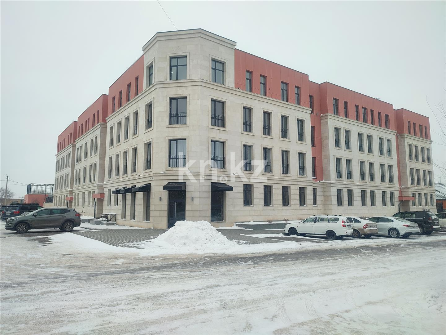 Продажа 3-комнатной квартиры, 97 м² в Караганде