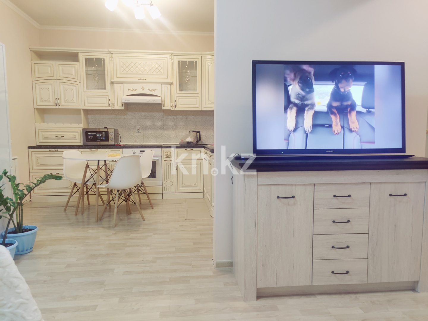 Аренда 1-комнатной квартиры посуточно, 40 м², ул. Сатпаева, дом  90/43 - Центр города в Алматы - фото 3