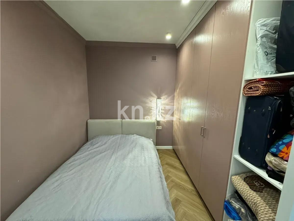 Продажа 1-комнатной квартиры, 52 м², ул. Ашимова, дом  15 в Караганде - фото 2