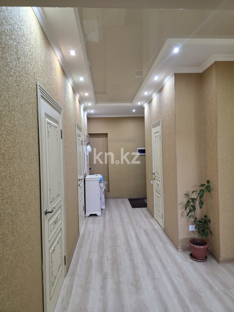 Продажа 3-комнатной квартиры, 64.7 м² в Караганде - фото 2