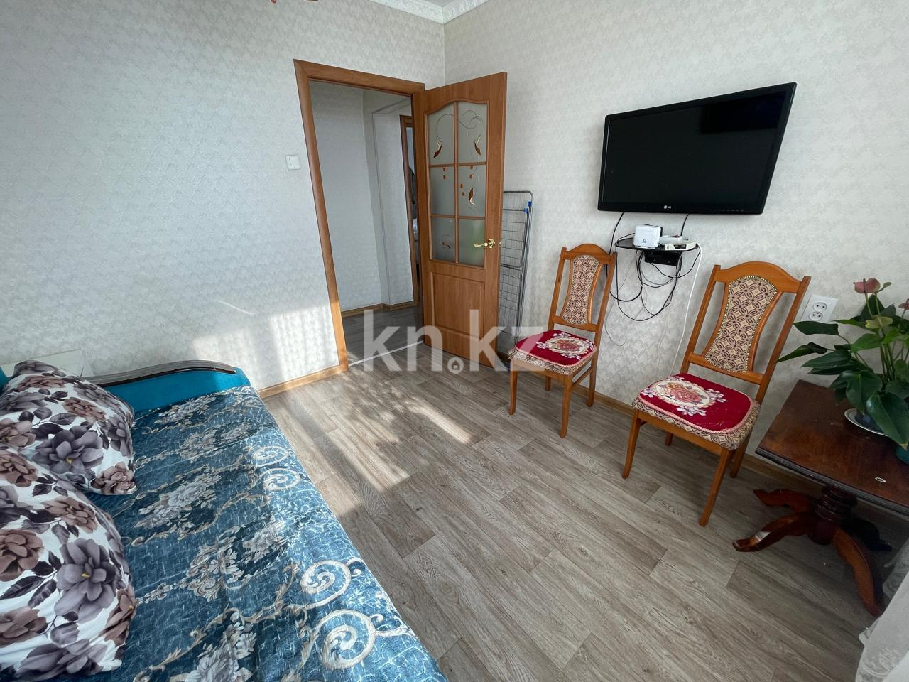 Продажа 4-комнатной квартиры, 77 м², ул. Гапеева, дом  12 в Караганде - фото 4