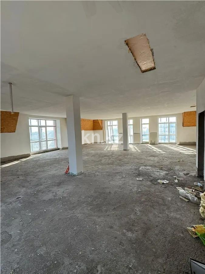 Продажа 4-комнатной квартиры, 165 м² в Караганде