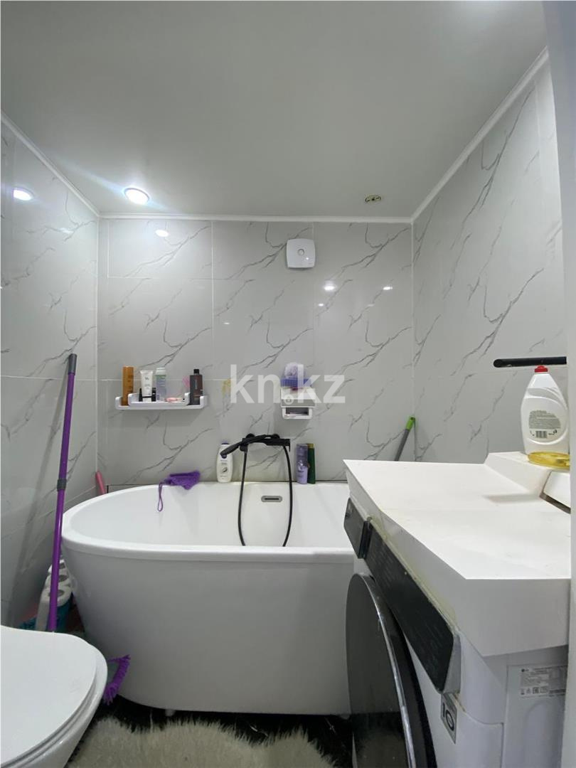 Продажа 2-комнатной квартиры, 71 м², ул. Айтматова в Астане - фото 6