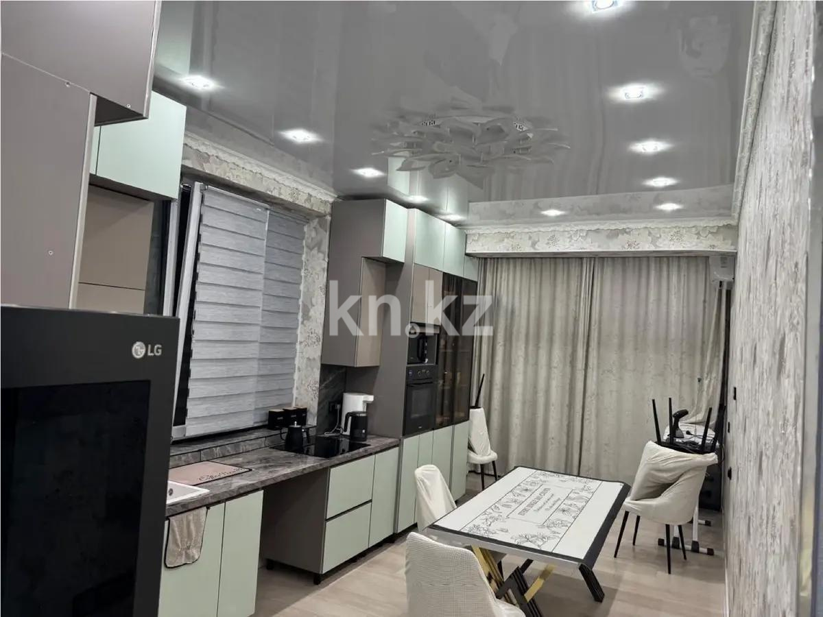 Продажа 4-комнатной квартиры, 100 м², пр. Абая, дом  164/7 в Алматы - фото 2