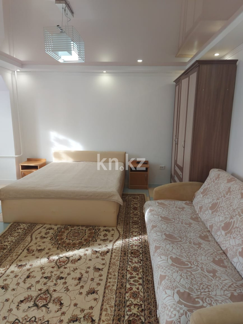 Аренда 2-комнатной квартиры посуточно, 60 м², Горького, дом  55 в Павлодаре