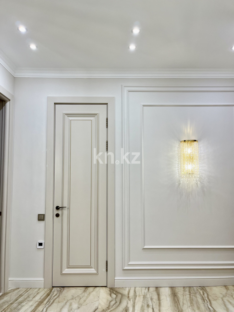 Продажа 3-комнатной квартиры, 105 м², ул. Сарайшык, дом  8 в Астане - фото 10