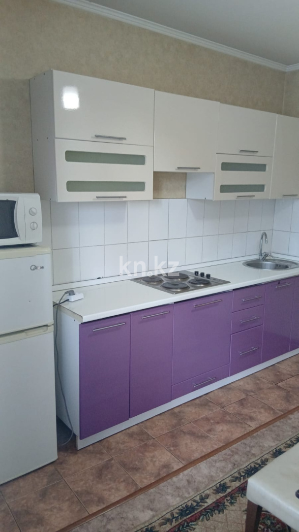 Аренда 1-комнатной квартиры, 40 м², пр. Сарыарка, дом  50 в Астане