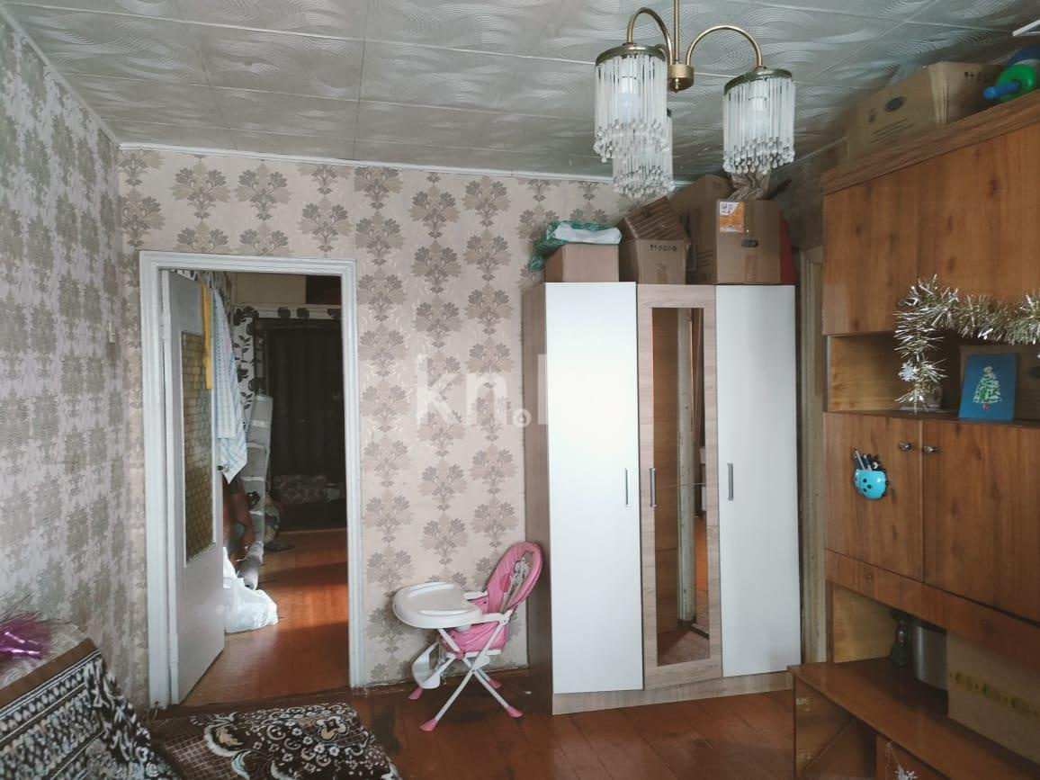 Продажа 3-комнатной квартиры, 52 м², ул. Дружбы в Караганде - фото 2