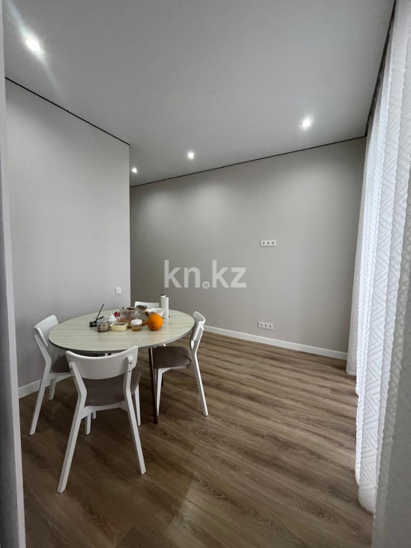 Продажа 3-комнатной квартиры, 97 м², мкр. Степной-4, дом  23/2 в Караганде - фото 9