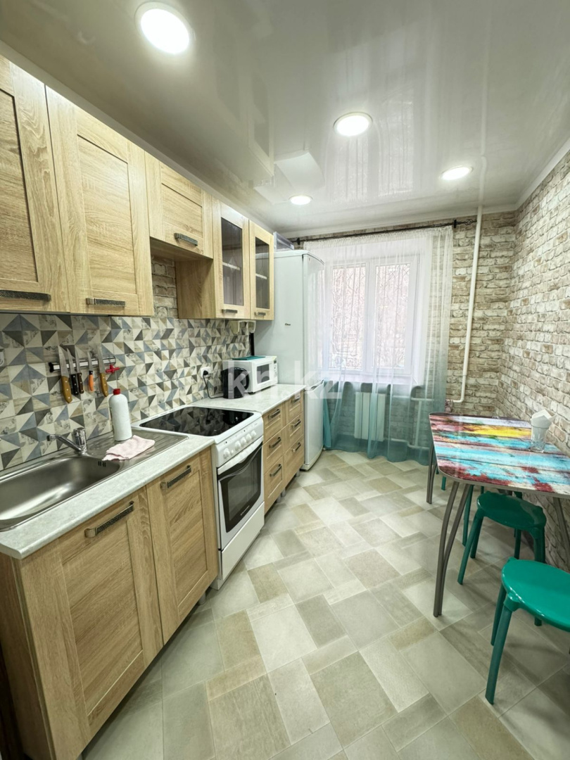 Аренда 3-комнатной квартиры посуточно, 88 м², ул. Набережная Славского, дом  48 в Усть-Каменогорске - фото 26