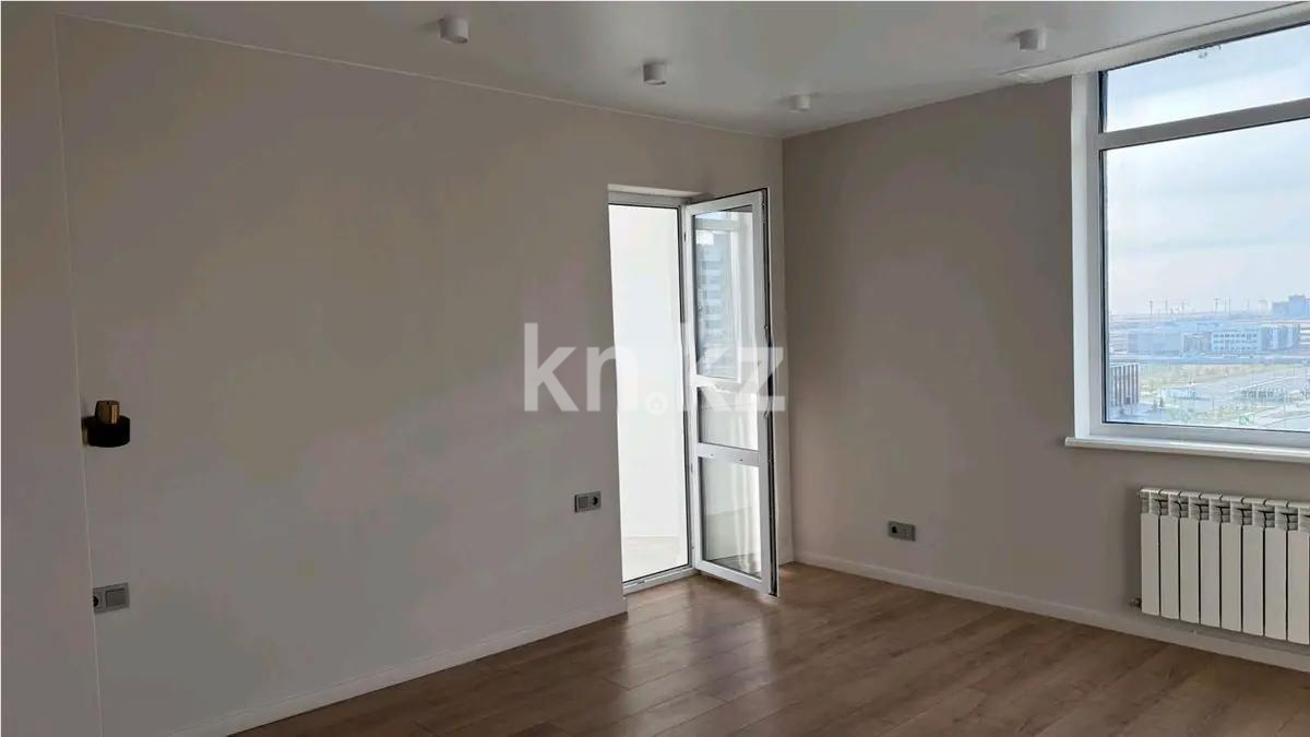 Продажа 4-комнатной квартиры, 139 м², пр. Туран, дом  52 в Астане - фото 3