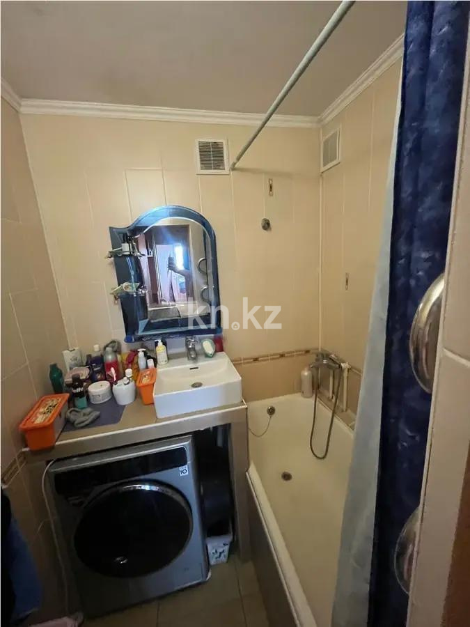 Продажа 2-комнатной квартиры, 49 м², мкр-н 19, дом  49 в Караганде - фото 4