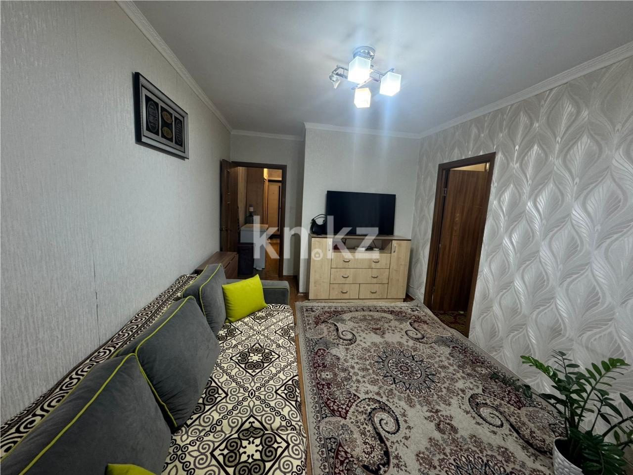 Продажа 3-комнатной квартиры, 49 м², ул. Крылова в Караганде