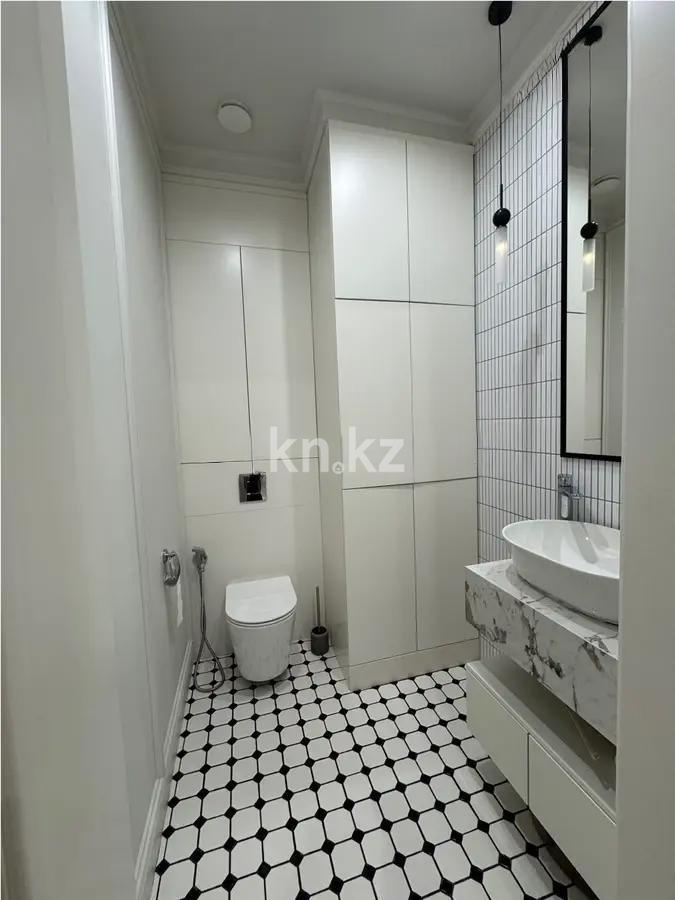 Продажа 3-комнатной квартиры, 86 м², ул. Дюсембекова, дом  83/2 в Караганде - фото 5