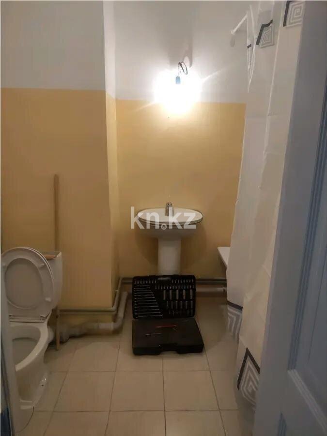 Продажа 2-комнатной квартиры, 71.7 м² в Алматы - фото 4