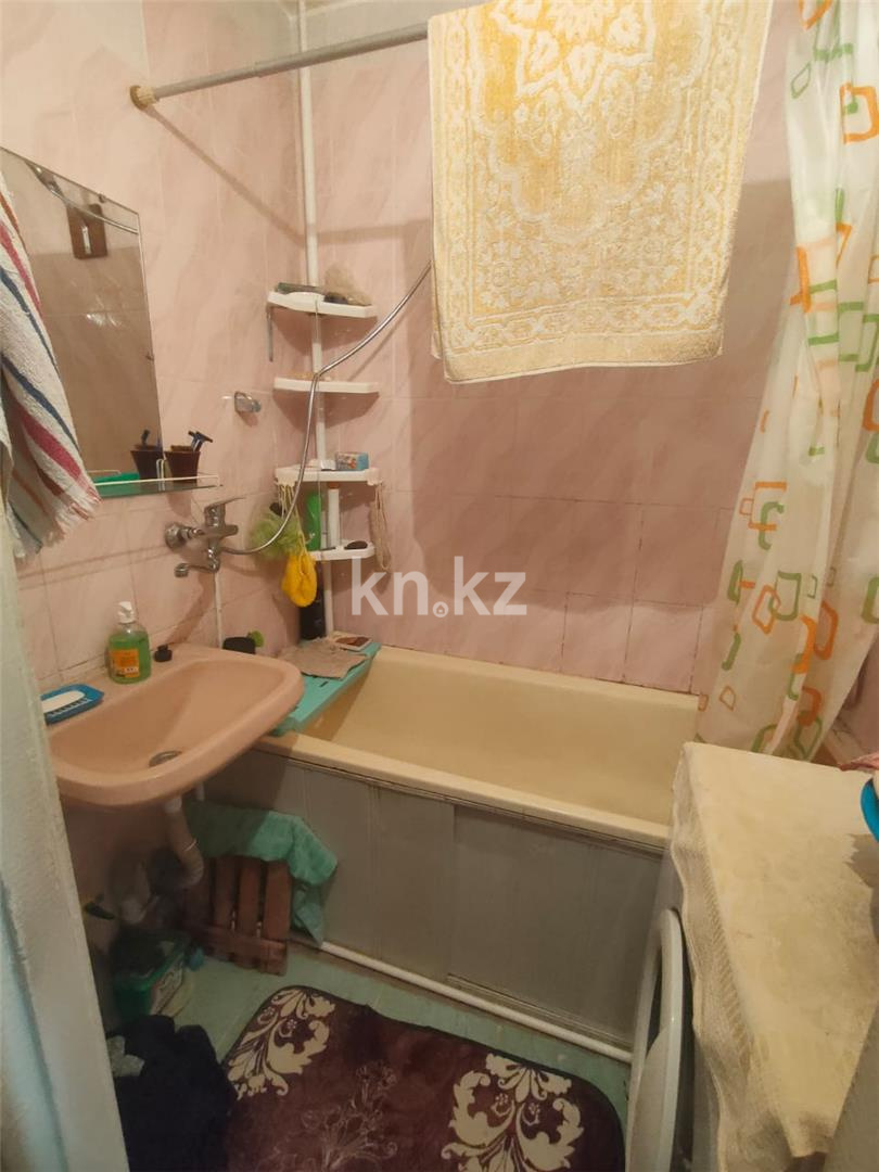 Продажа 3-комнатной квартиры, 58 м², ул. Жекибаева в Караганде - фото 9