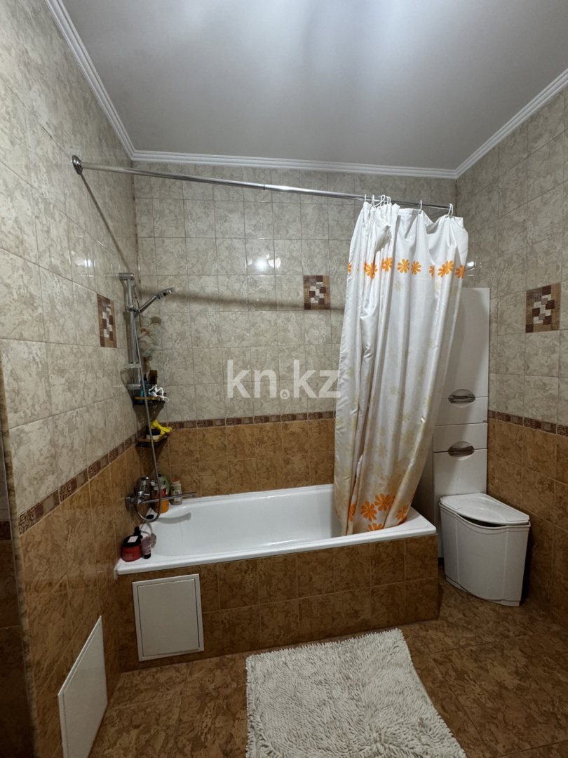 Продажа 1-комнатной квартиры, 65.4 м², ул. Шевченко в Алматы - фото 12