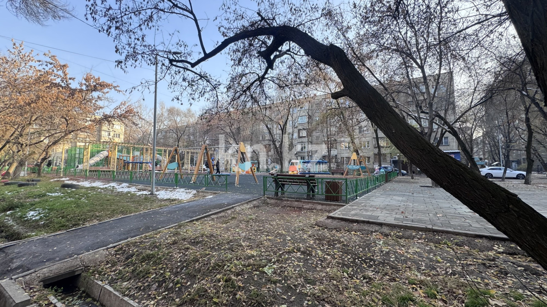 Продажа 3-комнатной квартиры, 65 м², Тастак-2 мкр-н, дом  7 в Алматы - фото 12