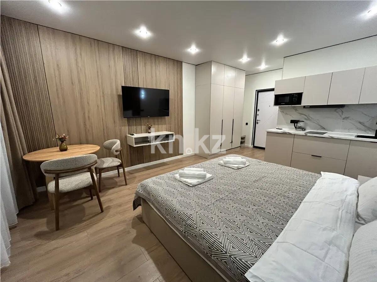 Продажа 2-комнатной квартиры, 65 м² в Алматы
