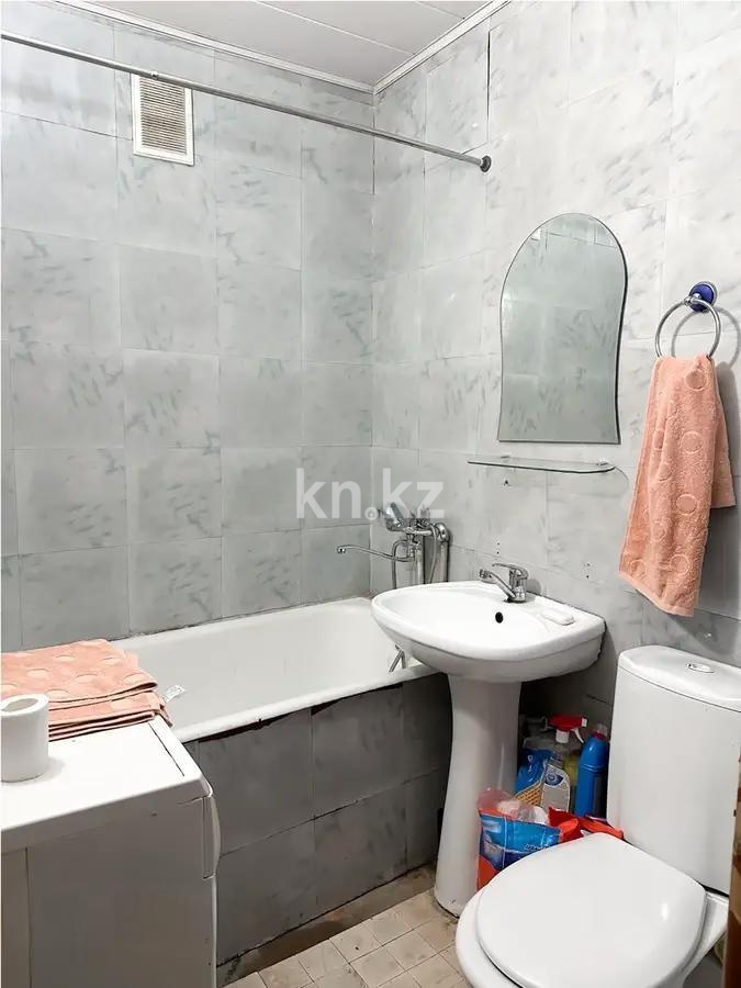 Продажа 1-комнатной квартиры, 33 м², ул. Ержанова, дом  34 в Караганде - фото 3