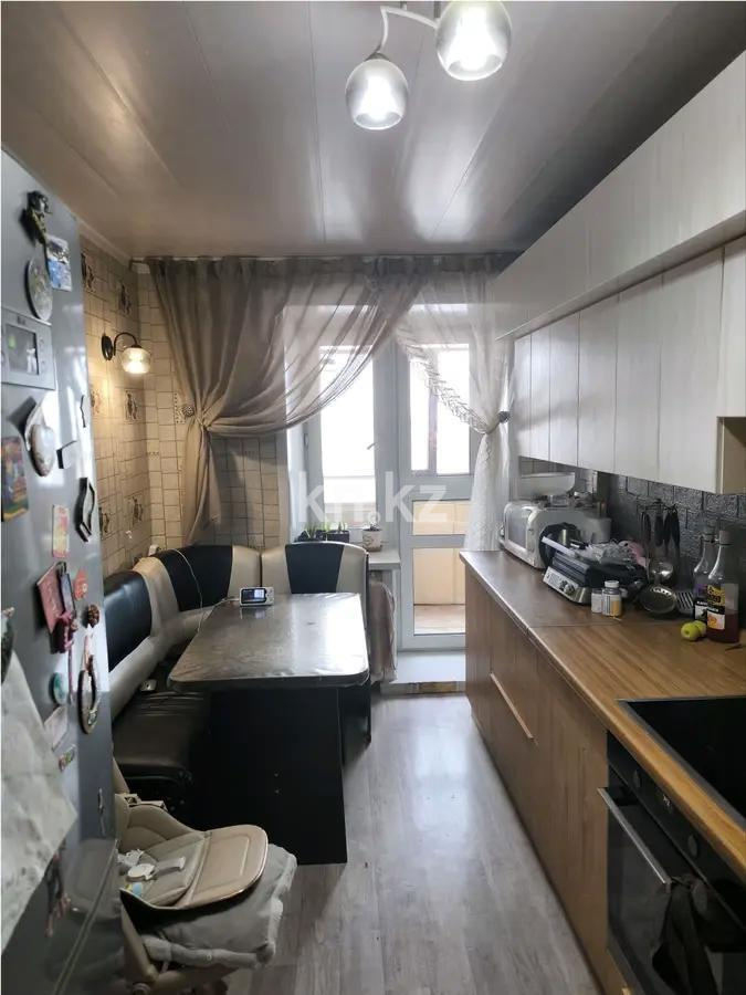 Продажа 2-комнатной квартиры, 58 м², ул. Дюсембекова, дом  4 в Караганде - фото 3