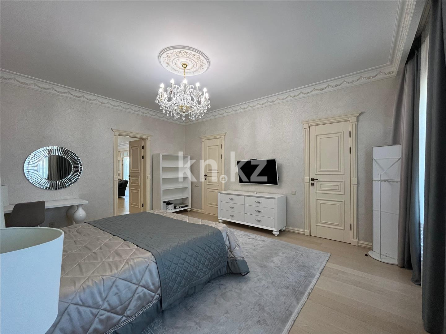 Продажа 4-комнатной квартиры, 220 м² в Астане - фото 13