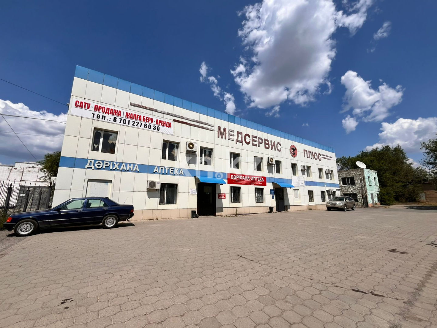 Продажа , 689.5 м², ул. Ермекова, дом  120/2 в Караганде