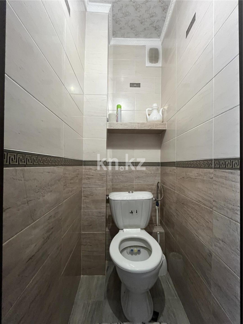 Продажа 1-комнатной квартиры, 36 м², мкр-н Голубые Пруды, дом  15 в Караганде - фото 14