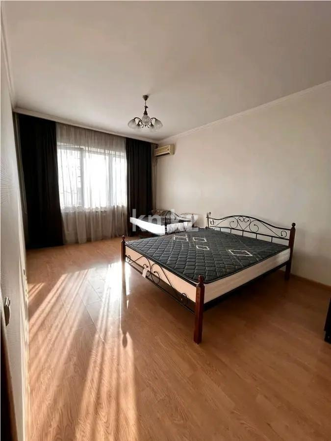 Продажа 3-комнатной квартиры, 73.4 м², мкр-н Аксай-2, дом  68 в Алматы