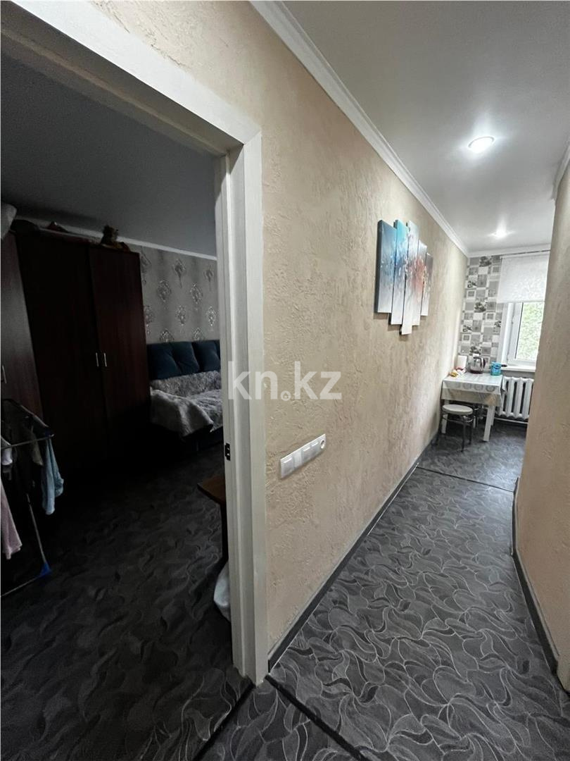 Продажа 1-комнатной квартиры, 30 м², мкр-н 17 в Караганде - фото 6