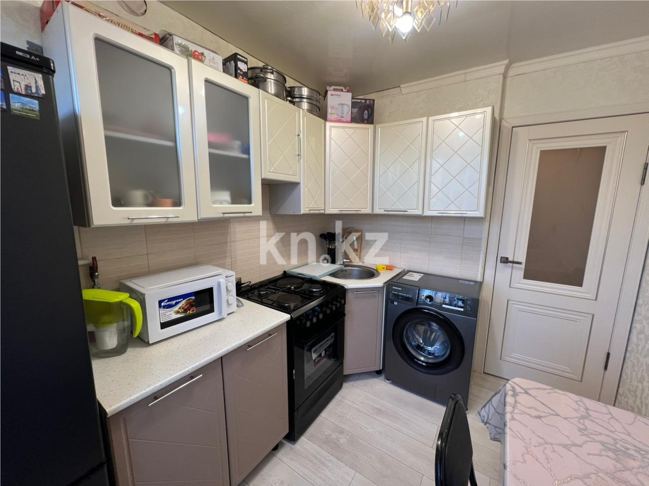 Продажа 3-комнатной квартиры, 61 м², ул. Ержанова, дом  42 в Караганде - фото 7