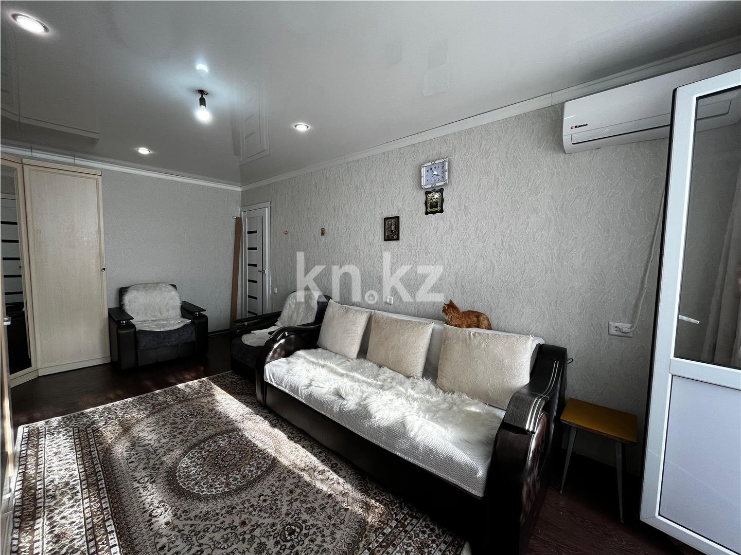 Продажа 1-комнатной квартиры, 32 м², мкр-н 14 в Караганде - фото 2