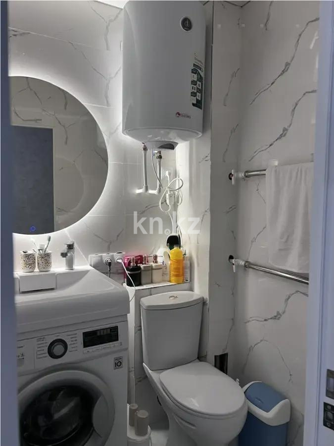 Продажа 2-комнатной квартиры, 46 м², мкр-н Восток-2, дом  10 в Караганде - фото 3