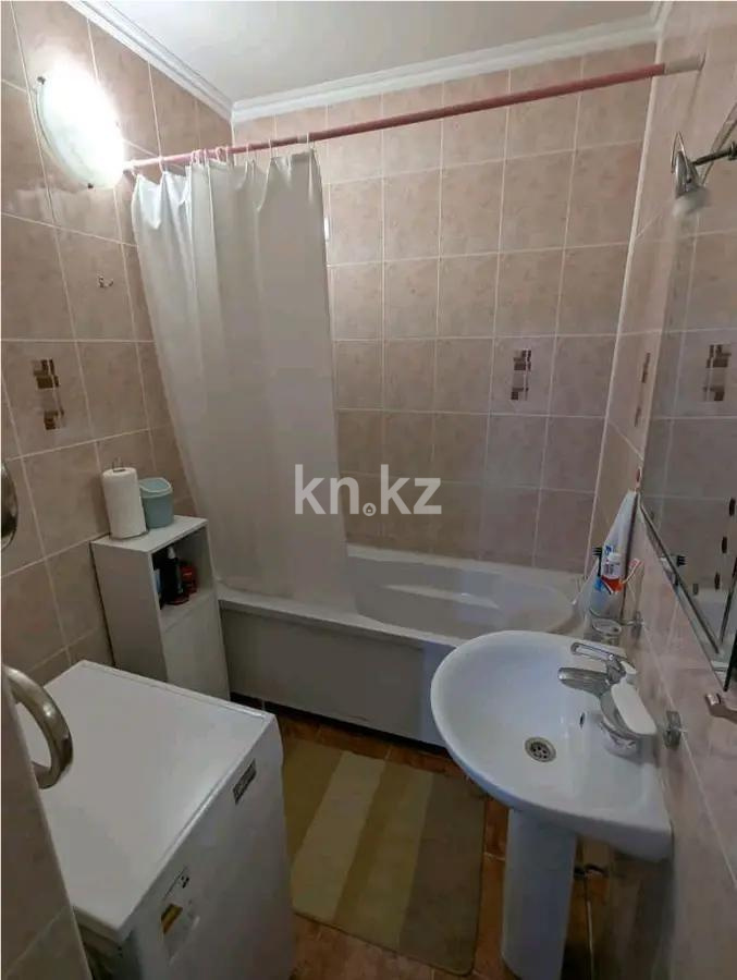 Продажа 3-комнатной квартиры, 68 м², ул. Сейфуллина, дом  4 в Астане - фото 4